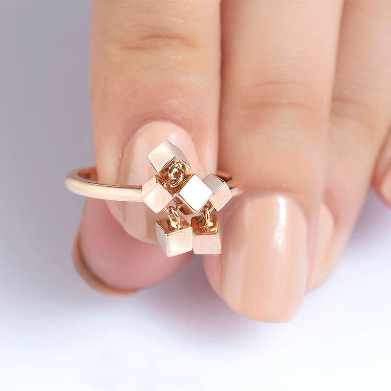 Gravity Cubes Ring